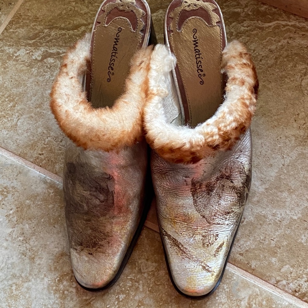 Matisse fur trimmed  Boots. Never worn.
